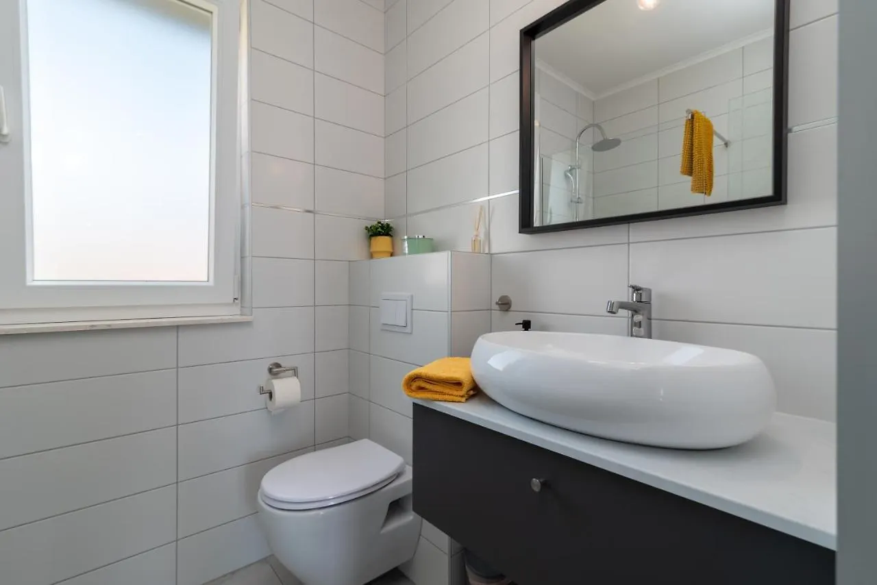 Apartment Apartmani Luce Trogir