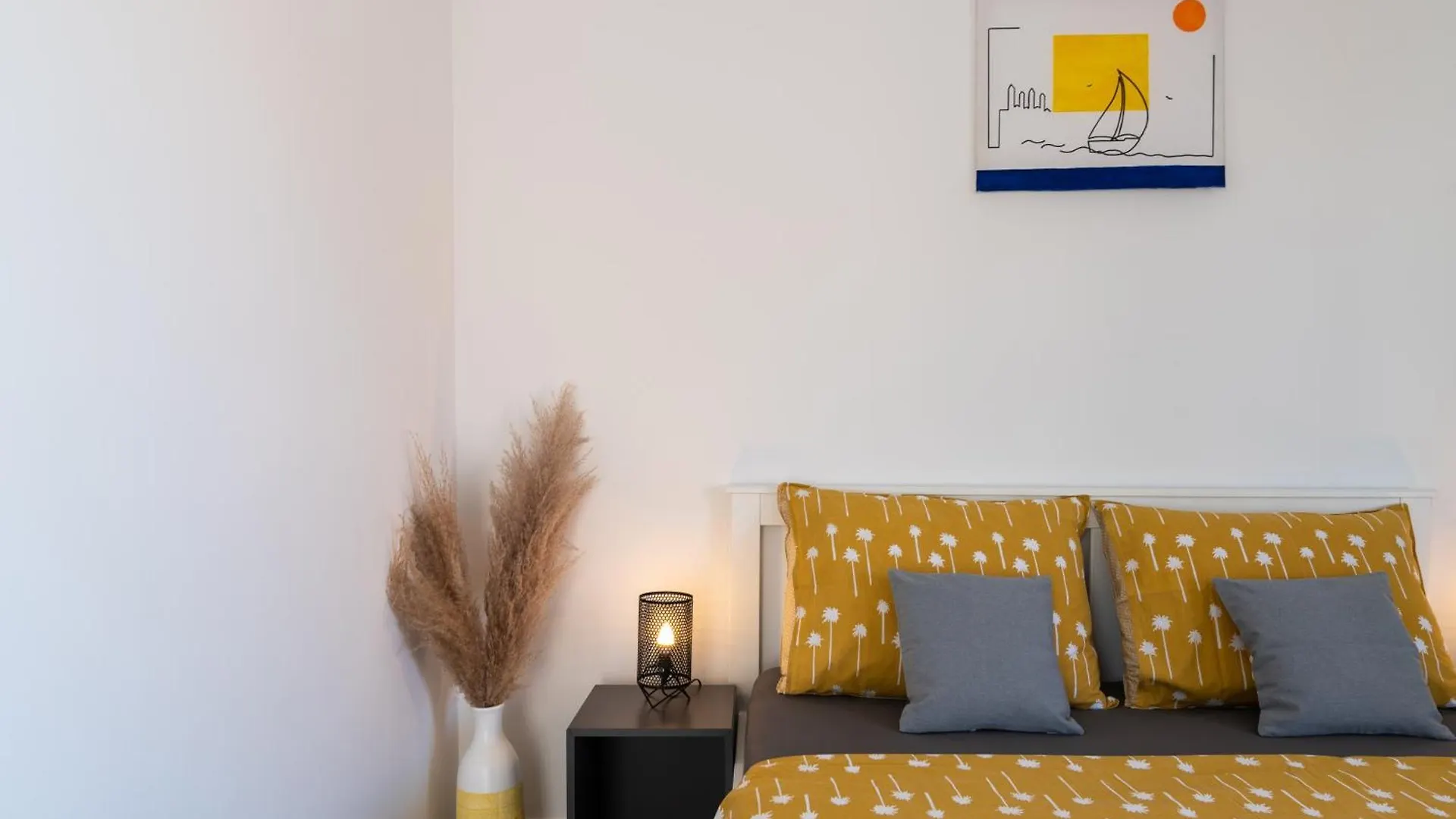 Apartmani Luce Trogir contacts